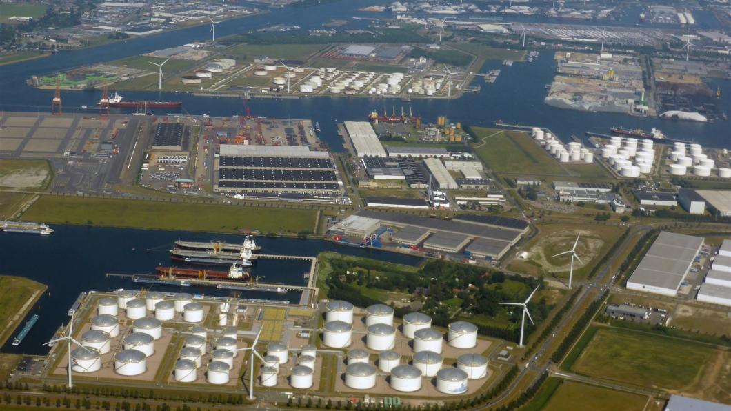 13743-Nederland-van-Boven_05_(Westpoort)_30juni2015_E_v_Eis.jpg