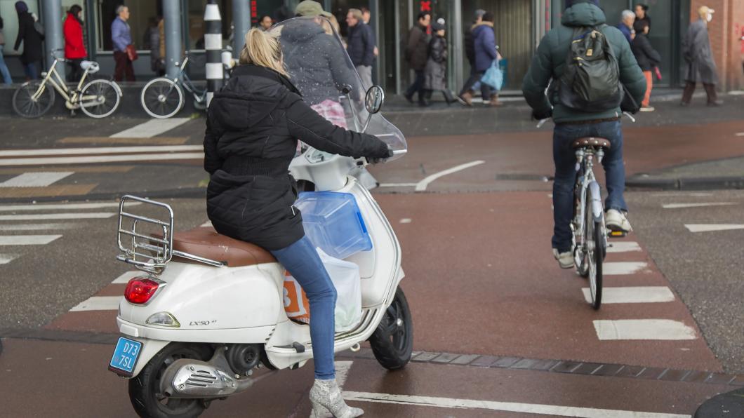 18804-Scooter_01_(Jodenbreestr)_20jan2016_E_v_Eis.jpg