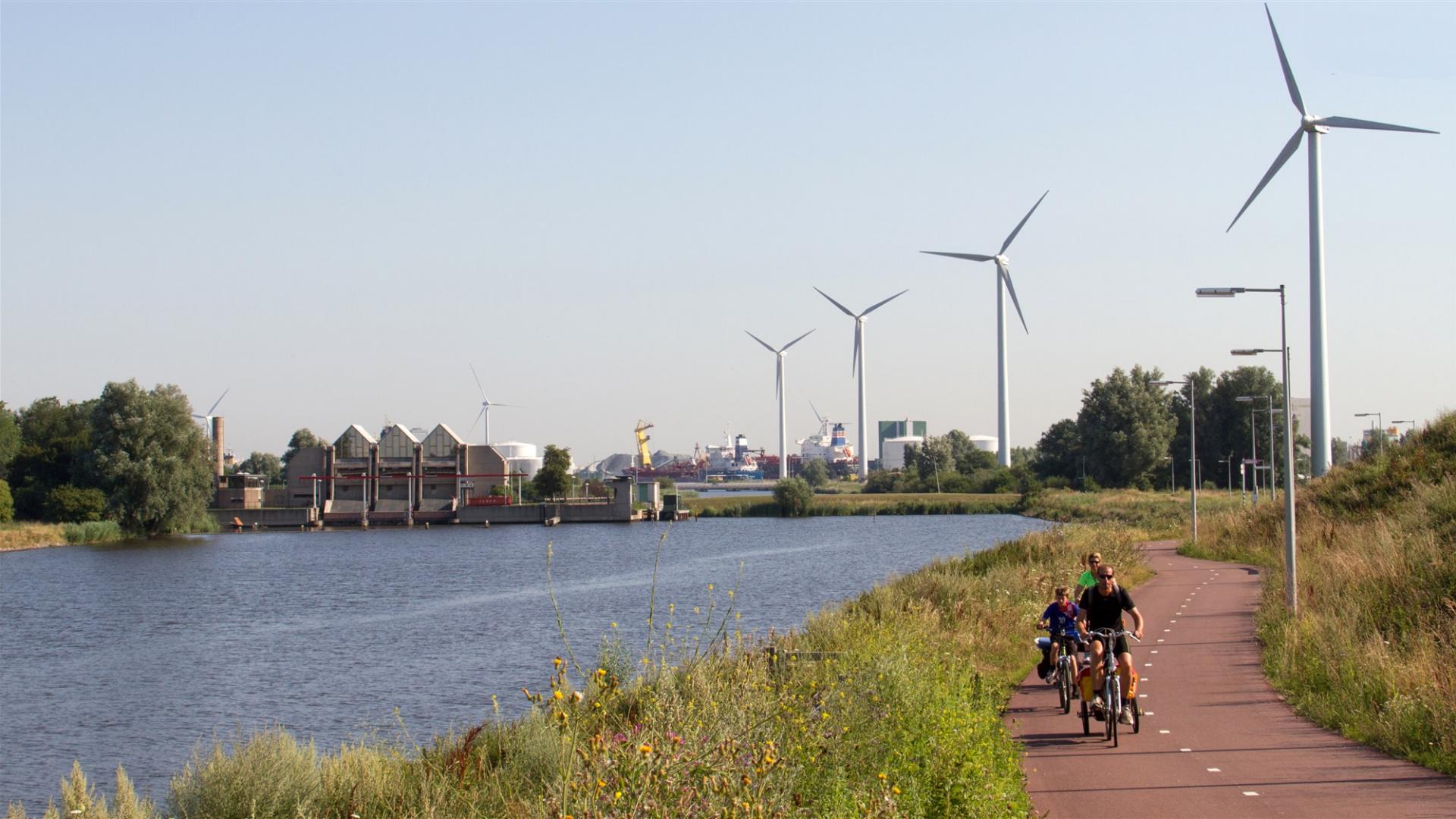 864-westpoort_010_2aug2013_e_v_eis.jpg
